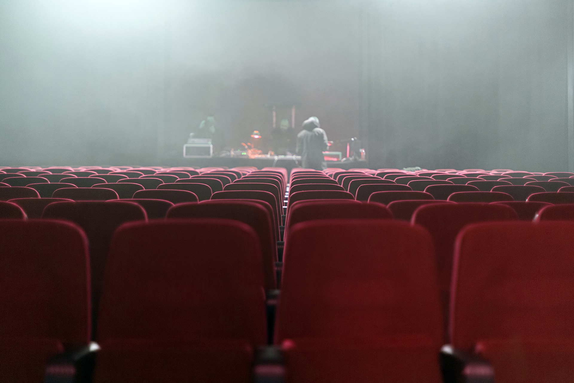poltroncine per l'accoglienza del pubblico partecipante all'evento